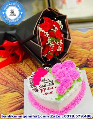 Combo Bánh Kem Và Hoa Tươi 52